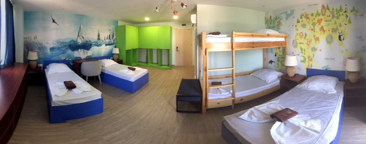 Camp And Pool Hotel Kranevo Bagian luar foto